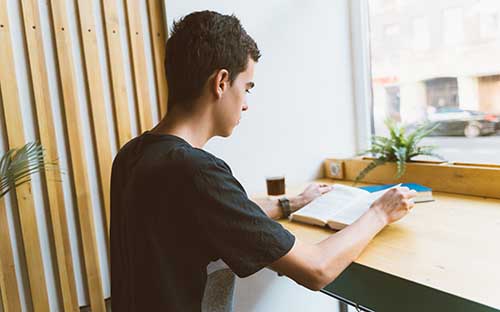 河南自考学位英语一年考几次？学位英语必须考吗？