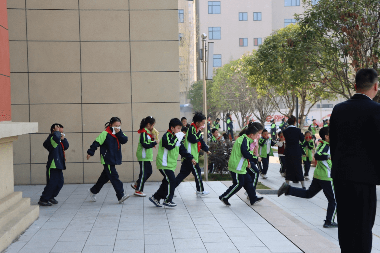 丁玲莲花学校图片