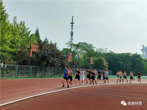 南京森林警察学院特警图片