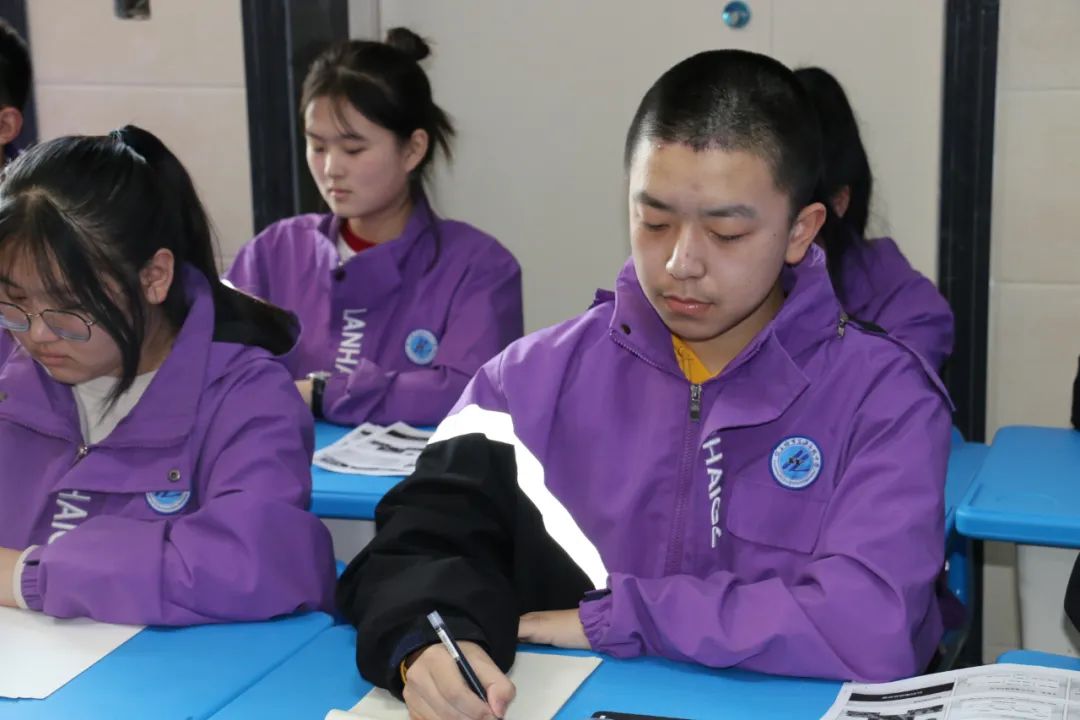 公主岭实验中学王春雨图片