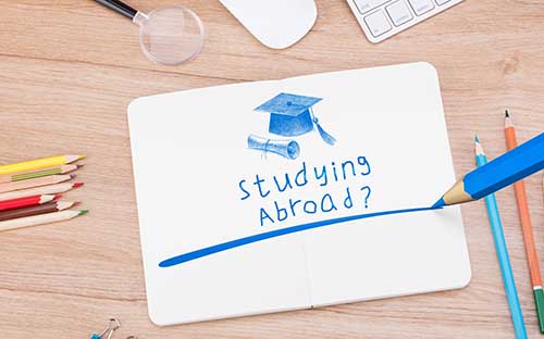 大学留学可以换专业吗 留学转专业利弊有哪些