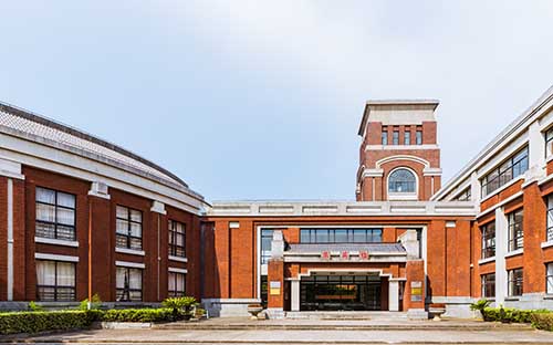 大学公费出国留学条件